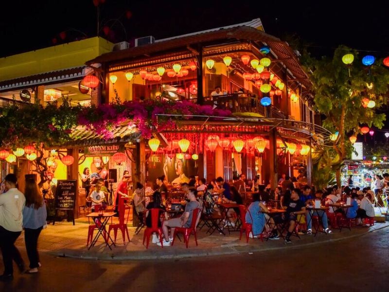 Marché nocturne de Hoi An