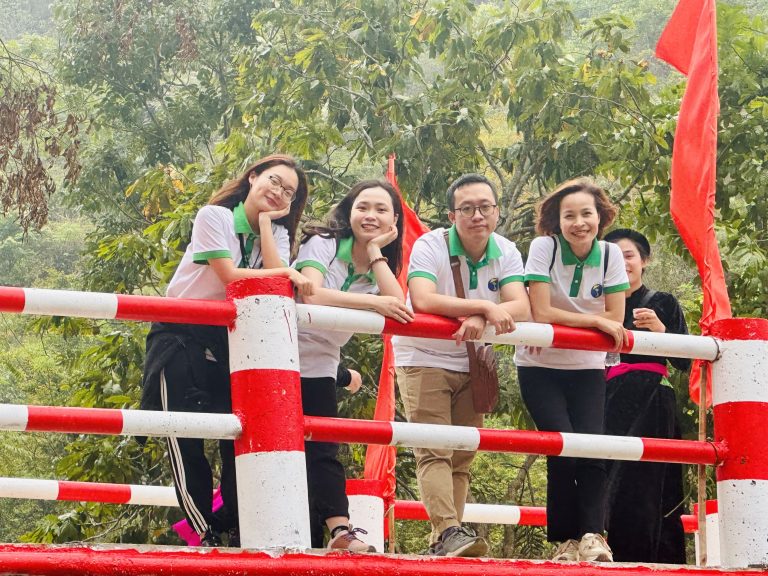 La mise en service des 3 ponts en béton au district Bao Lam, Cao bang construit par le fonds humanitaire