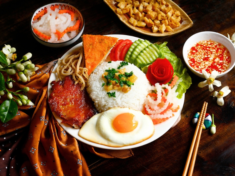 Com tâm suon bi cha (Riz aux trois trésors)