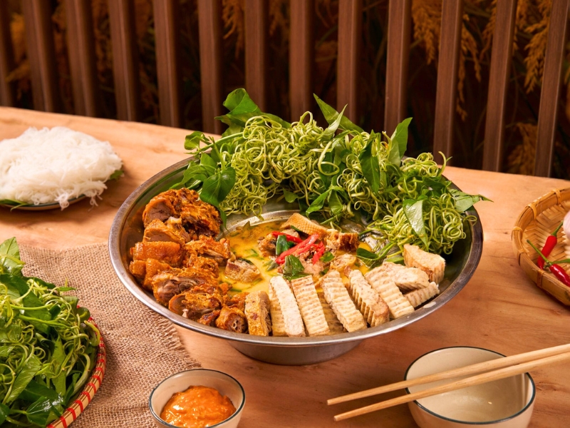 lau-vit-nau-chao-fondue-de-canard-au-tofu-fermente