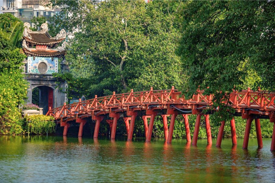 pont the huc ngoc son