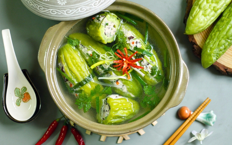 Concombre amer farci à la viande, un plat familial à la fois nutritif et symbolique
